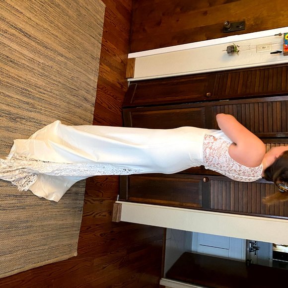 Sarah Seven Piedmont Wedding Dress - Picture 2 of 10